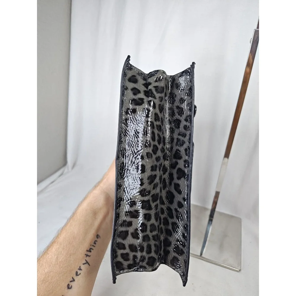 Guess Laurita LE259506 Black Leopard Print Patent Bow Flap Shoulder Handbag NWT